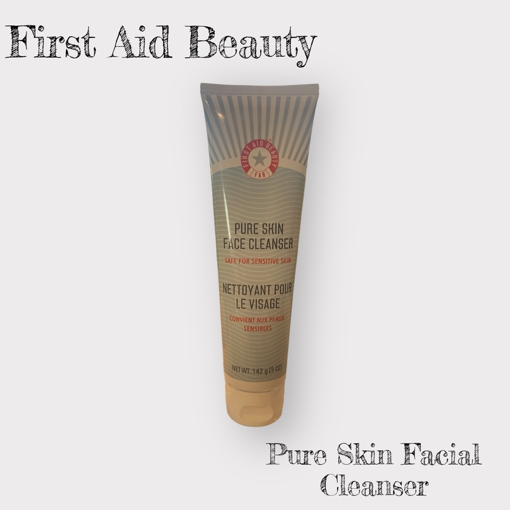 BRAND NEW First Aid Beauty Pure Skin Facial Cleanser